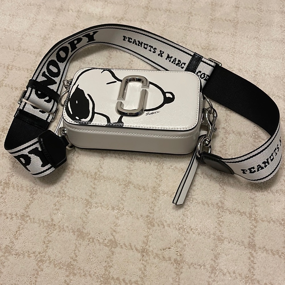Marc Jacobs Limited Edition Snoopy Snapshot Bag